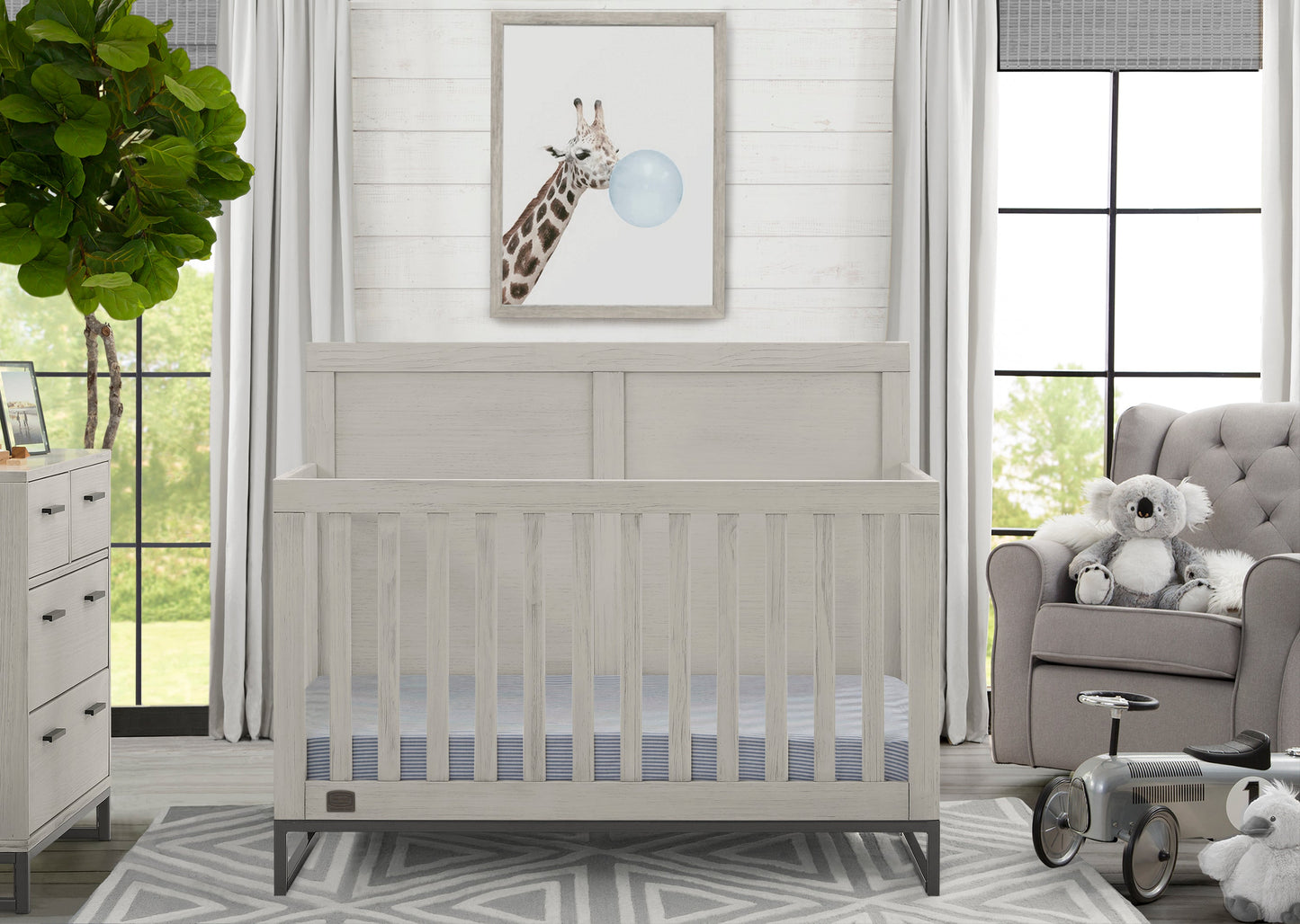 Foundry 6-in-1 Convertible Crib
