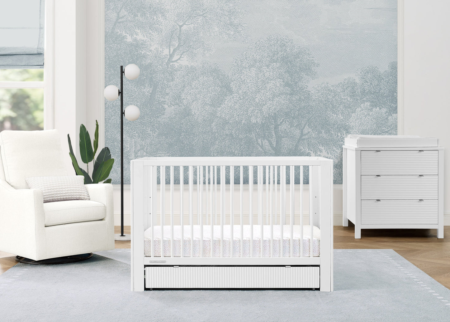 Cassie 4-in-1 Convertible Crib with Underdrawer